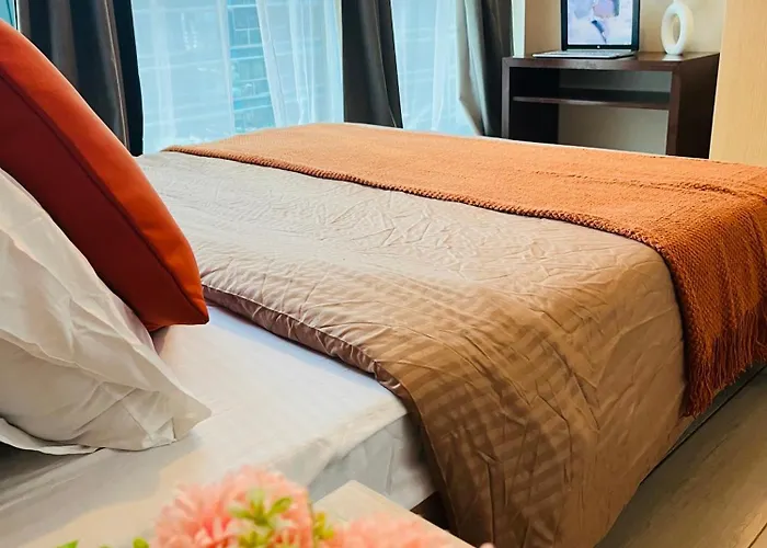 Bgc One Uptown Residences Apartment *